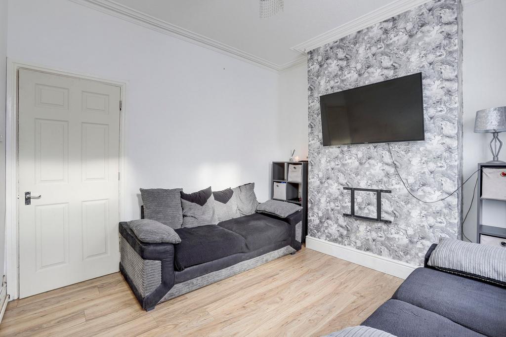 House in Nottingham, Nottinghamshire - View 5
