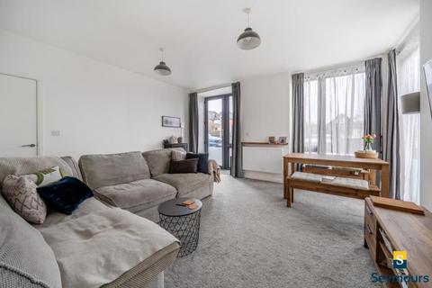 2 bedroom apartment to rent, 172 Worplesdon Road, Guildford GU2