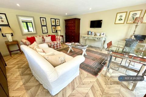2 bedroom detached house to rent, Main Road, Cleeve, Bristol, BS49