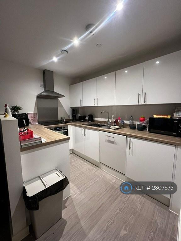 Kitchen/ Living Room