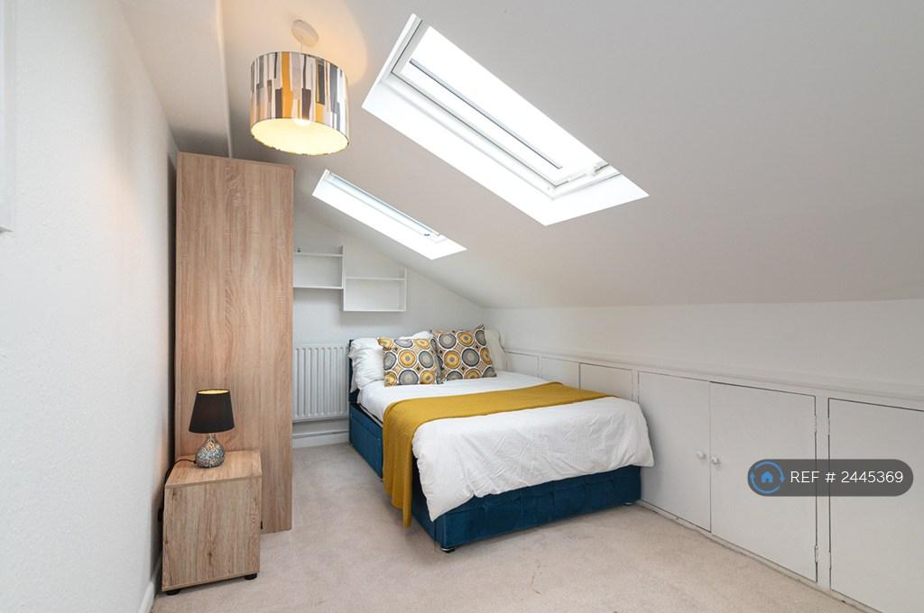 Double Bedroom 4
