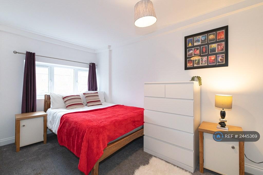 Double Bedroom 1  - Spacious View