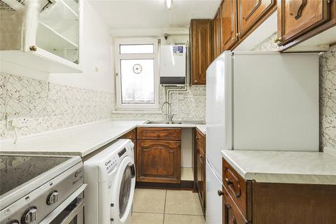 2 bedroom apartment to rent, Carlton Drive, London, SW15
