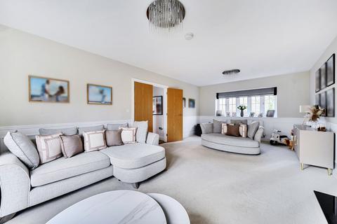 4 bedroom detached house for sale, Carpenters Lane, Hadlow, TN11