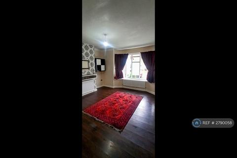 2 bedroom flat to rent, Warwick Road, Thornton Heath, CR7