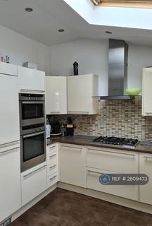 undefined, Lisbon Avenue, Twickenham, TW2