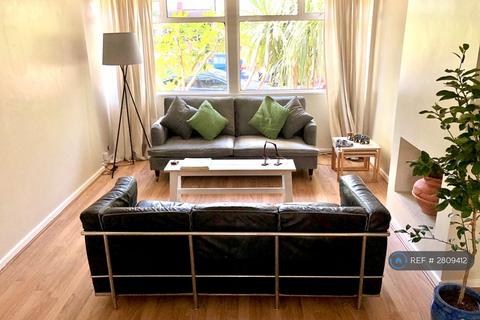undefined, Ravenwood, Kentish Town London, NW5