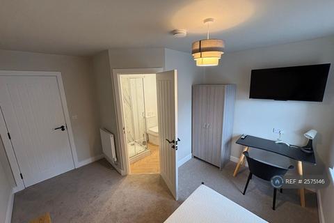 1 bedroom in a house share to rent, High Street, Buxton, SK17
