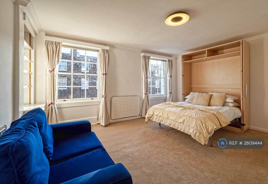 Bedroom/Sitting Room