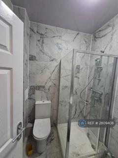 3 bedroom flat to rent, Marcon Court, London, E8
