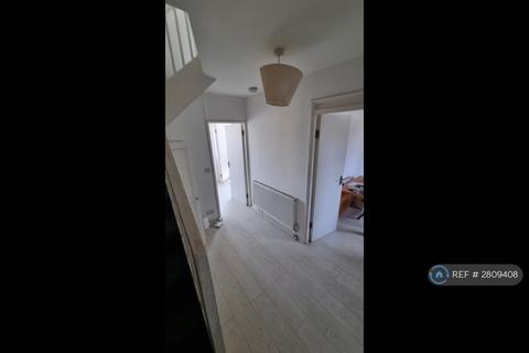 3 bedroom flat to rent, Marcon Court, London, E8
