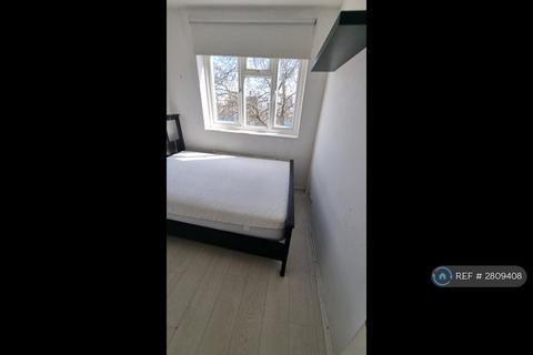 3 bedroom flat to rent, Marcon Court, London, E8