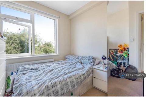 undefined, Western Avenue, London, W3