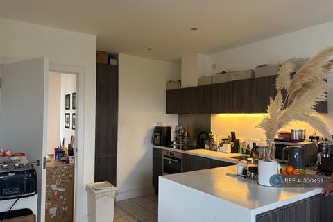 2 bedroom flat to rent, Canterbury Hall, Worcester Park, KT4