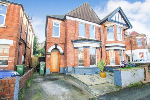 3 bedroom semi-detached house for sale, Radnor Park Road , Folkstone