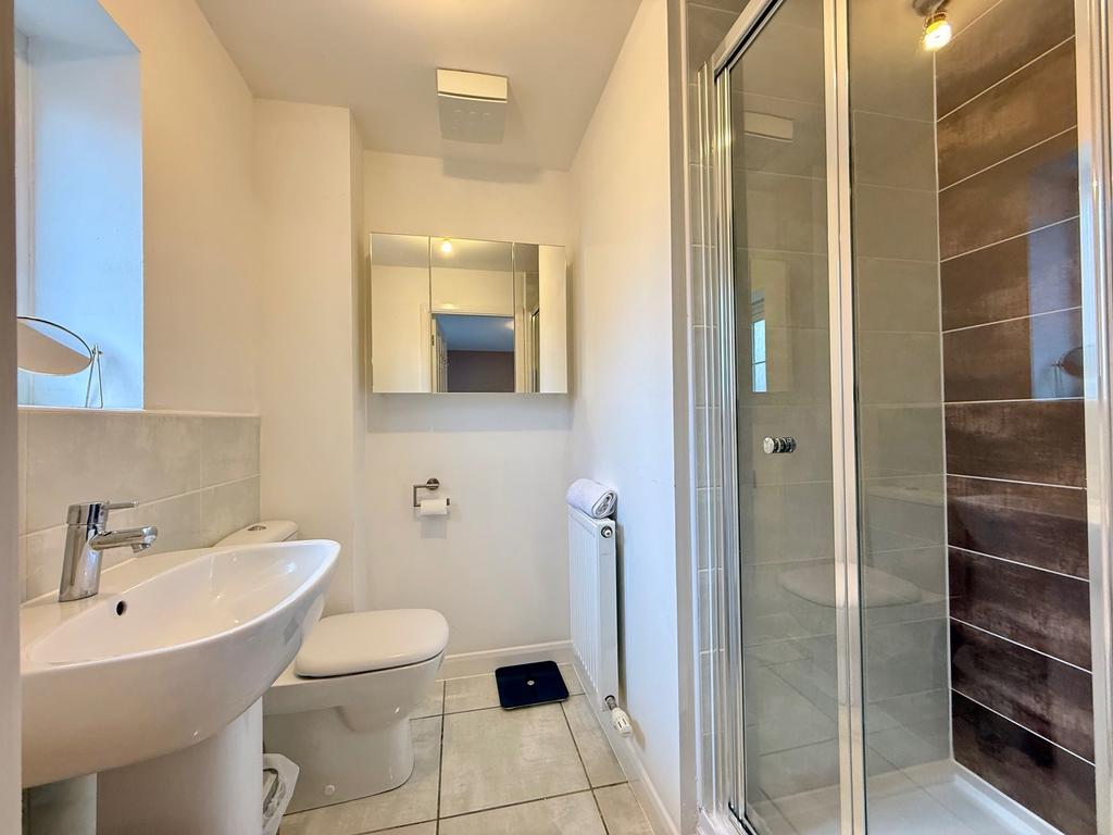 En-suite Bathroom