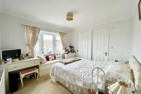 undefined, Court Farm Road, Newhaven