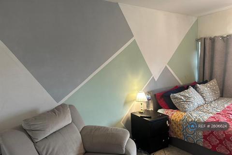 undefined, Lindsey Close, Mitcham, CR4
