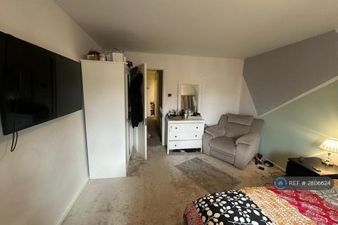 undefined, Lindsey Close, Mitcham, CR4