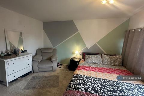 undefined, Lindsey Close, Mitcham, CR4