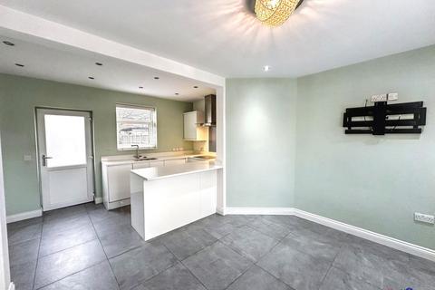 3 bedroom terraced house for sale, Lincoln Square, Widnes, WA8 6SR