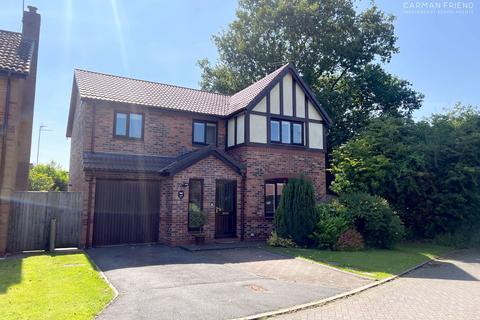 4 bedroom detached house for sale, Gleggs Close, Great Boughton, CH3
