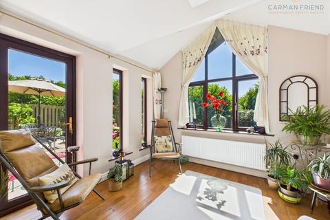 4 bedroom detached house for sale, Gleggs Close, Great Boughton, CH3