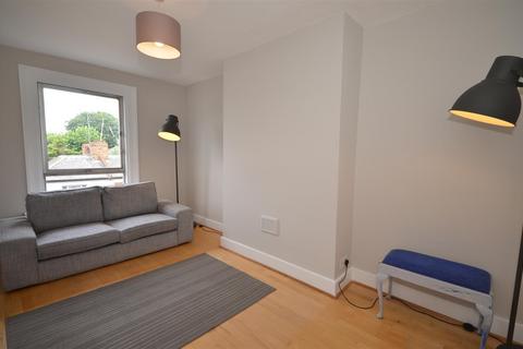 2 bedroom flat to rent, Park Road,N8