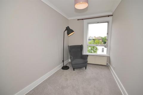 2 bedroom flat to rent, Park Road,N8