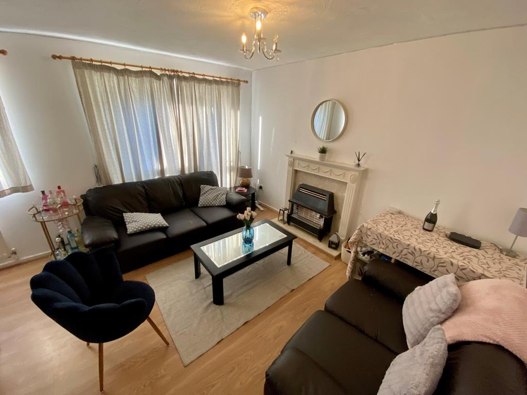 House in Nottingham, Lenton - View 2