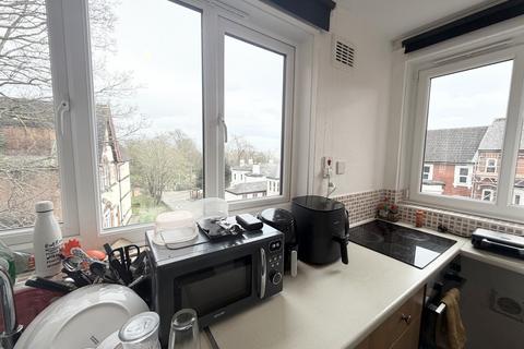 2 bedroom flat to rent, The Arboretum, Nottingham, NG7