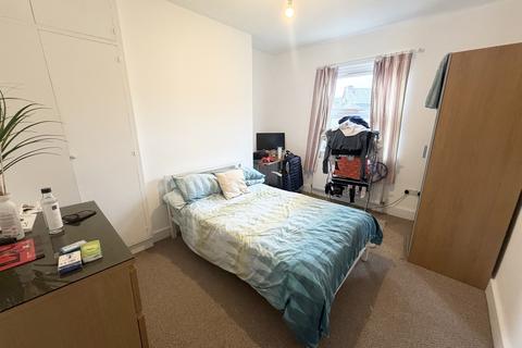 2 bedroom flat to rent, The Arboretum, Nottingham, NG7