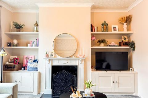 3 bedroom terraced house for sale, Fenton Street, Bury BL8
