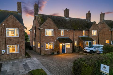4 bedroom semi-detached house for sale, Aston Abbotts Road, Aylesbury HP22