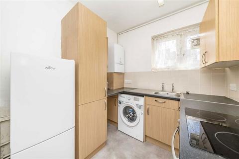 2 bedroom flat for sale, Burbage Close, London SE1