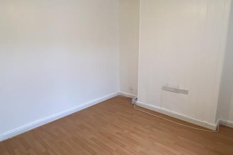 2 bedroom house to rent, Jubilee Road, Doncaster, DN1