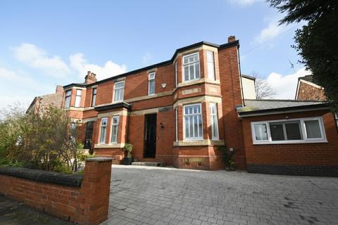 Trafalgar Road, Salford, M6