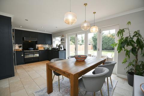 4 bedroom semi-detached house for sale, Trafalgar Road, Salford, M6