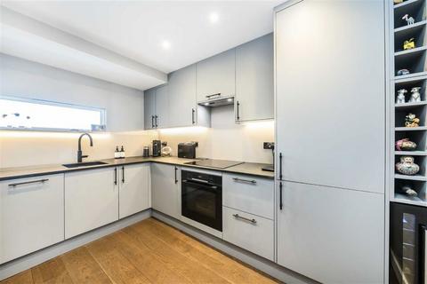 2 bedroom flat for sale, Palmers Road, London E2