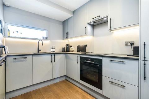 2 bedroom flat for sale, Palmers Road, London E2