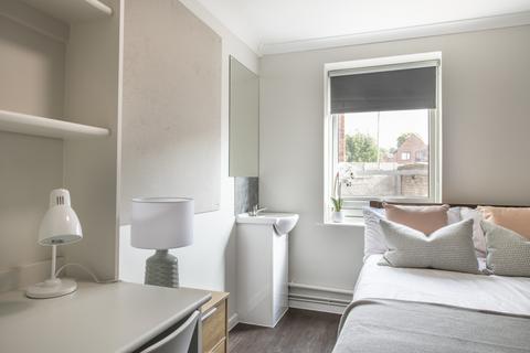 6 bedroom flat to rent, Rob Roy Avenue, NOTTINGHAM, NG7
