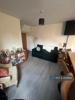 1 bedroom in a flat share to rent, Himley Road, London, SW17