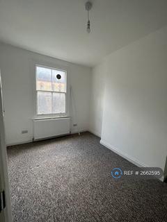 2 bedroom flat to rent, B, London, W12