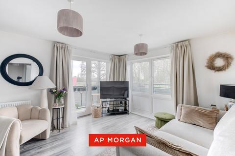 Newman Square, Solihull B90