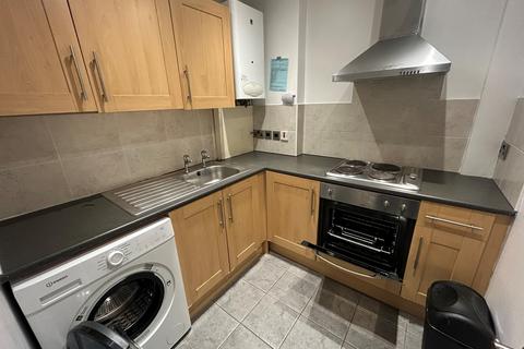1 bedroom apartment to rent, Chester Road, Manchester, M15