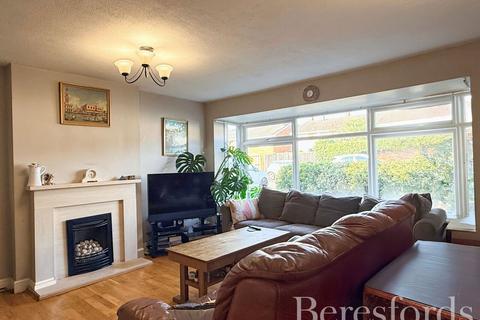 undefined, Kestrel Close, Hornchurch, RM12
