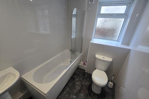 1 bedroom house to rent, Thompson Road, Sunderland, SR5