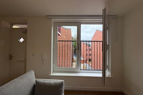 1 bedroom apartment to rent, Ridgway Gates, Bolton, BL1