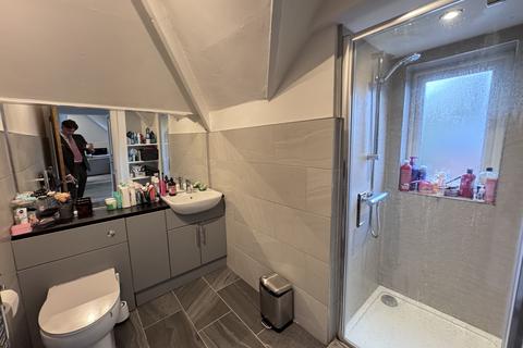 2 bedroom flat to rent, Mansfield Road, Nottingham, NG5