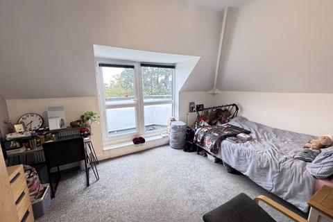 2 bedroom flat to rent, Mansfield Road, Nottingham, NG5